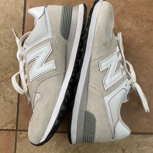 Women’s New Balance 574